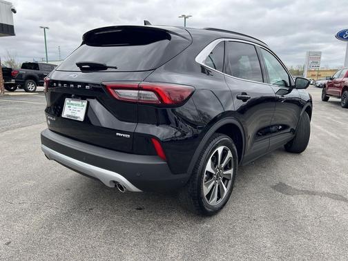 2023 Ford Escape Platinum