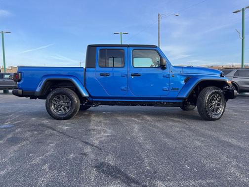 2026 Jeep Gladiator Sport S