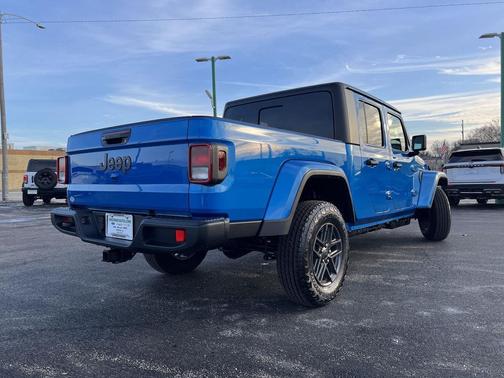 2026 Jeep Gladiator Sport S