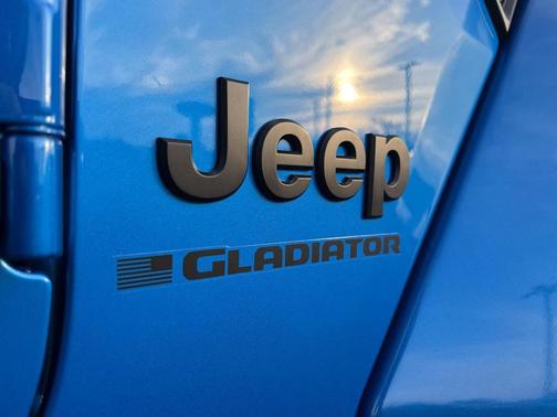 2026 Jeep Gladiator Sport S