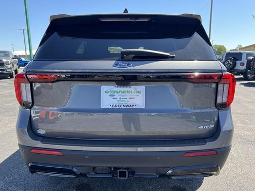 Carbonized Gray Metallic 2026 Ford Explorer ST-Line
