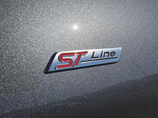Carbonized Gray Metallic 2026 Ford Explorer ST-Line