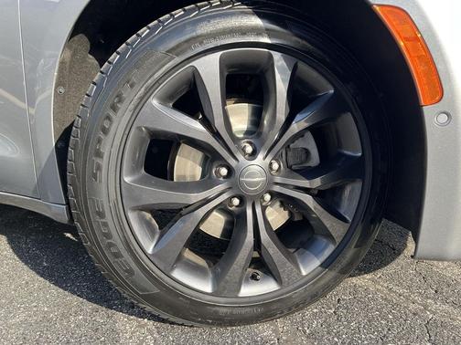 2020 Chrysler Pacifica Touring-L Plus