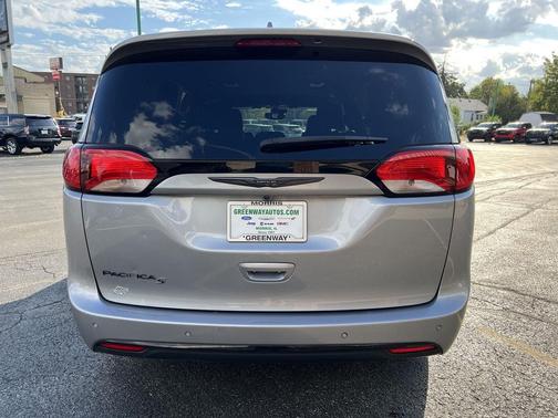 2020 Chrysler Pacifica Touring-L Plus