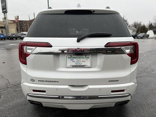 2020 GMC Acadia Denali