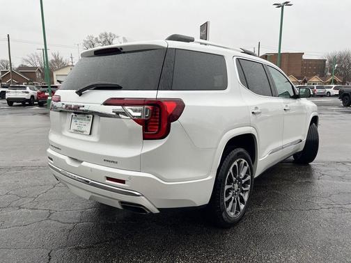 2020 GMC Acadia Denali