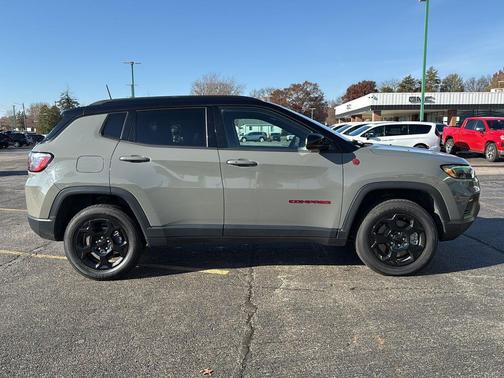 2023 Jeep Compass Trailhawk