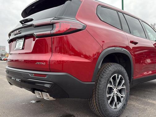 2026 GMC Acadia AT4 AWD
