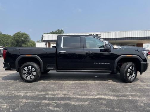 2025 GMC Sierra 2500 Denali