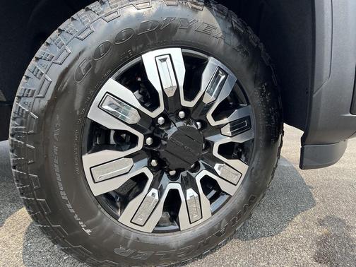 2025 GMC Sierra 2500 Denali