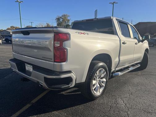 2020 Chevrolet Silverado 1500 Custom