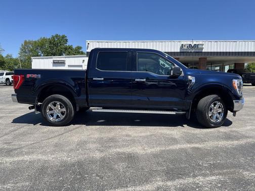 Antimatter Blue Metallic 2023 Ford F-150 XLT
