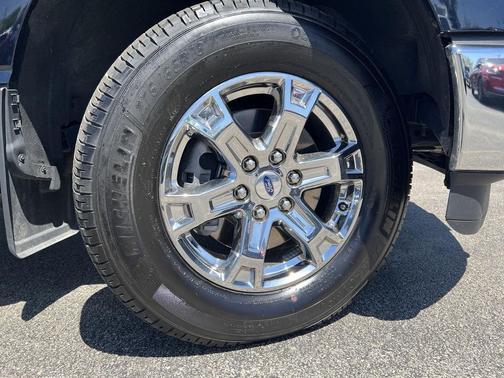 Antimatter Blue Metallic 2023 Ford F-150 XLT