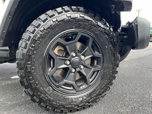 2021 Jeep Gladiator Willys 4x4