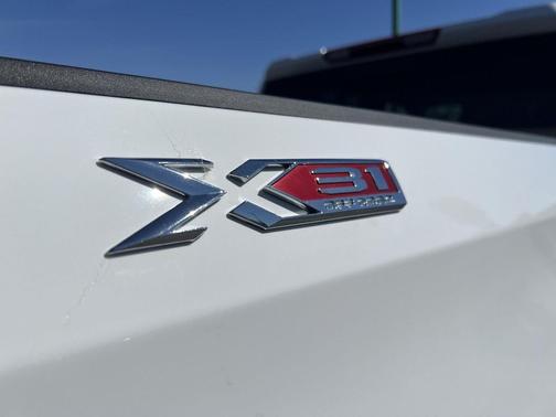 Summit White 2026 GMC Sierra 1500 SLT