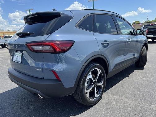 2025 Ford Escape ST-Line Select