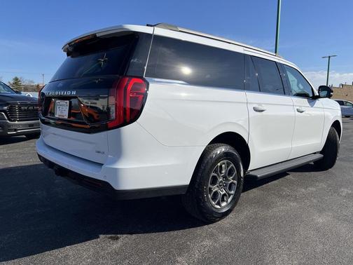 Oxford White 2026 Ford Expedition Max Active 4x4