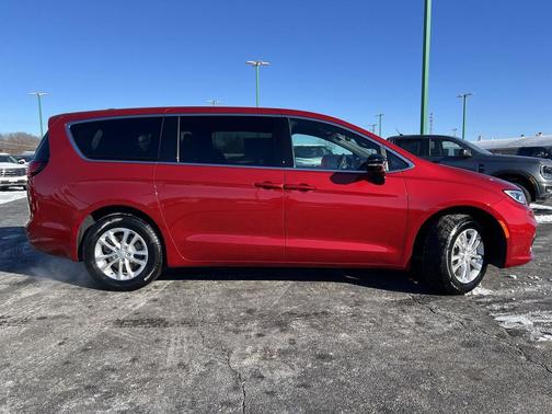 2026 Chrysler Pacifica L