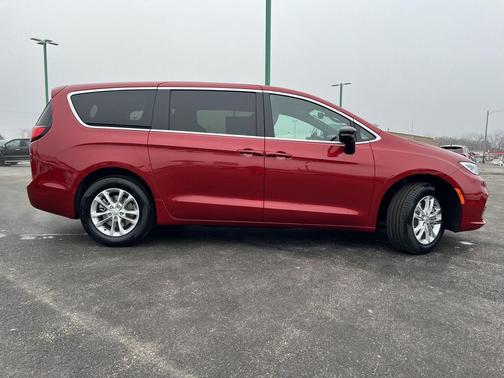 2026 Chrysler Pacifica L