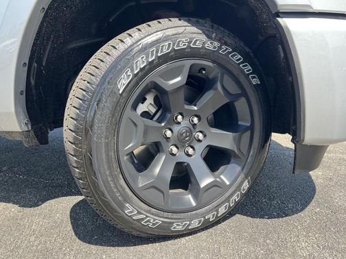 Silver Zynith 2026 RAM 1500 Big Horn/Lone Star