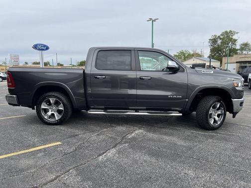 Granite Crystal Metallic Clearcoat 2020 RAM 1500 Laramie