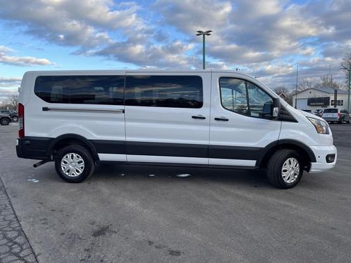 2024 Ford Transit-350 XLT