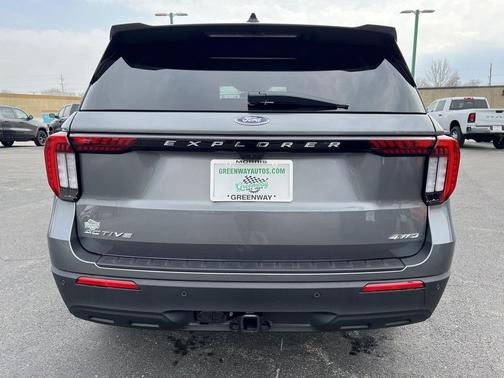 Carbonized Gray Metallic 2026 Ford Explorer Active