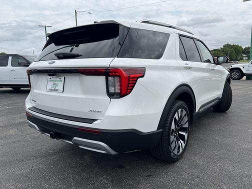 Star White Metallic Tri-Coat 2026 Ford Explorer Platinum