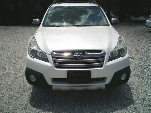 Pearl White Metallic 2013 Subaru Outback 2.5i Limited