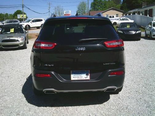 Brilliant Black Crystal Pearlcoat 2015 Jeep Cherokee Limited