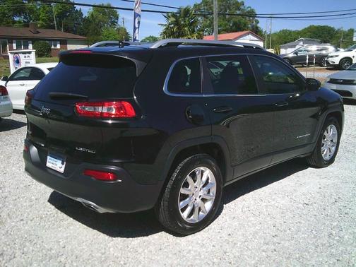 Brilliant Black Crystal Pearlcoat 2015 Jeep Cherokee Limited