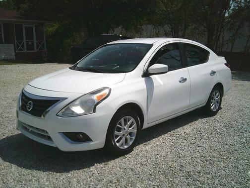2018 Nissan Versa 1.6 SV