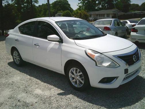 2018 Nissan Versa 1.6 SV