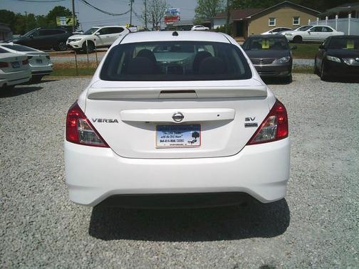 2018 Nissan Versa 1.6 SV