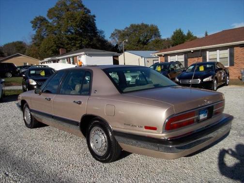 Photo 2 of 24 of 1991 Buick Park Avenue Base 4dr Sedan