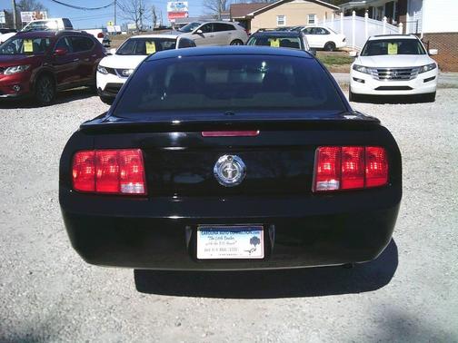 2007 Ford Mustang Premium