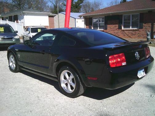 2007 Ford Mustang Premium