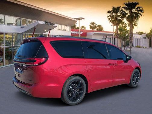 2026 Chrysler Pacifica Limited