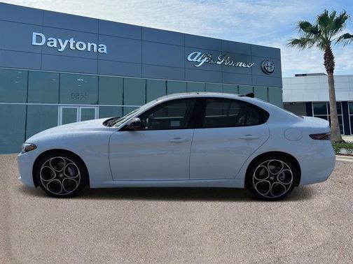 Milano 2026 Alfa Romeo Giulia Base