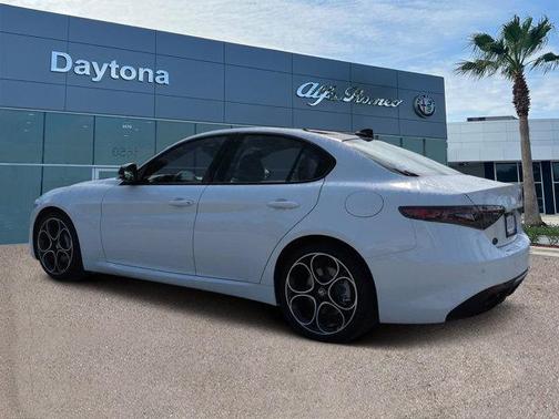 Milano 2026 Alfa Romeo Giulia Base