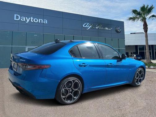 2025 Alfa Romeo Giulia Base