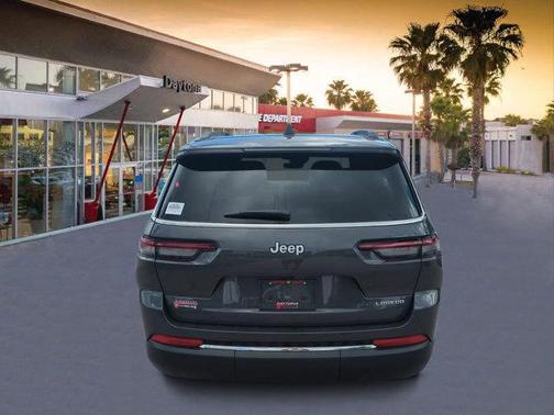 2025 Jeep Grand Cherokee L Laredo