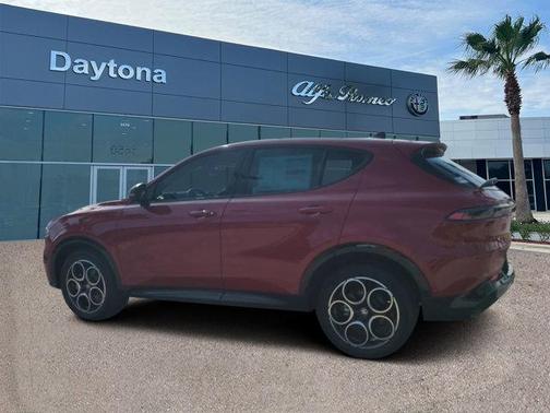 2025 Alfa Romeo Tonale Base