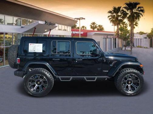 2022 Jeep Wrangler Unlimited Sahara