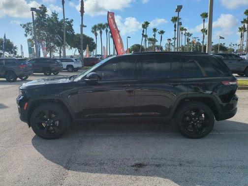2023 Jeep Grand Cherokee Altitude