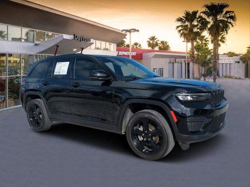 2023 Jeep Grand Cherokee Altitude