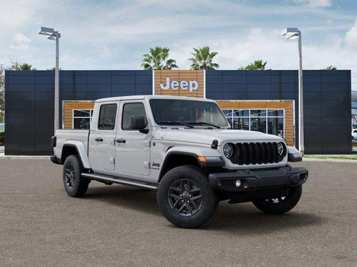 Bright White Clearcoat 2026 Jeep Gladiator Sport