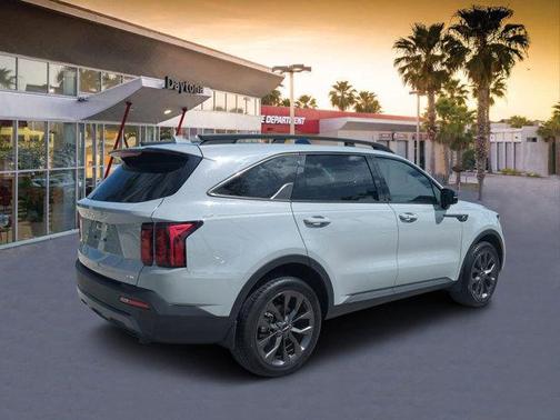 2023 Kia Sorento X-Line EX