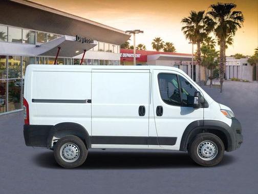 2025 RAM ProMaster 1500 Low Roof