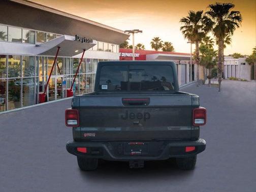 2026 Jeep Gladiator Sport